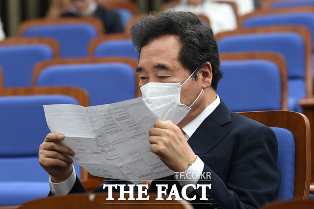 7일 당권 출마 선언… 일정 확인하는 이낙연 의원