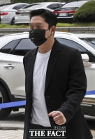  '구하라 협박' 최종범 2심서 징역 1년…법정구속