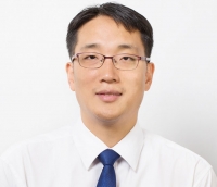  '삼성 지원' UNIST 이준희 교수, 반도체 집적도 1000배 향상 원리 제시