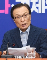 [TF포토] 모두발언 하는 이해찬 대표
