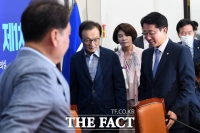 [TF포토] K-뉴딜위원회 참석하는 이해찬