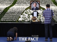 [TF포토] 고 박원순 시장 조문하는 시민들