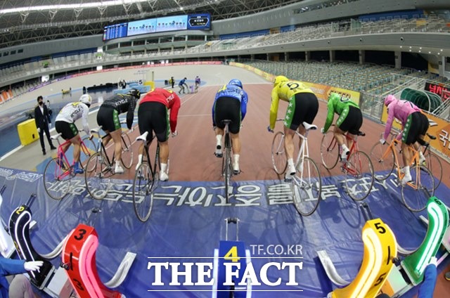 경륜 경정이 오는 17일부터 5일간 무관중 시범 경주를 실시한다. 사진은 지난 4월 광명 스피돔에서 시행한 1차 시범경주./국민체육진흥공단 기금조성총괄본부 제공