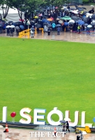 [TF포토] '마지막 퇴근길'