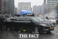 [TF포토] 추모공원으로 향하는 고 박원순 시장 운구차량