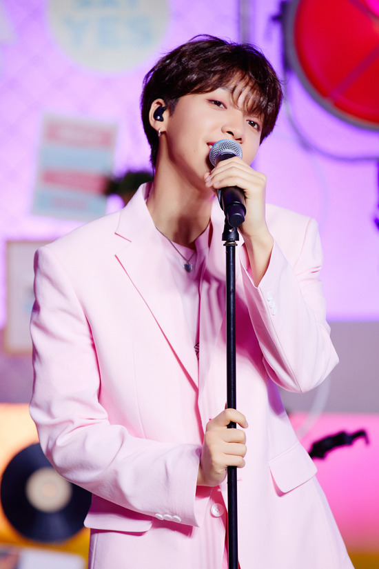 정세운이 14일 오후 첫 정규앨범 24 파트1 발표 온라인 음악감상회를 개최했다. /스타쉽엔터 제공