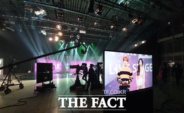 KT가 5G 기반 K-콘텐츠 생중계 서비스를 중국과 홍콩 등지에 수출한다. /KT 제공