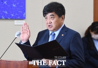 [TF포토] 청문회서 선서하는 한상혁 후보자