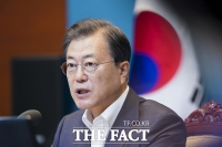  사흘간 황금연휴 확정...文 '코로나19에 지친 국민 피로도 줄기를'