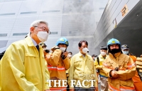 [TF포토] 용인 화재 물류센터 찾은 이재명