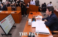 [TF포토] 질의에 답변하는 이인영 장관 후보자