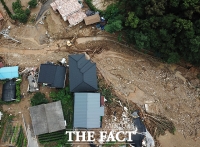 [TF포토] 산사태 발생한 안성 죽산면