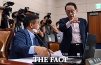 [TF포토] 법사위원장에게 따져묻는 김도읍 간사