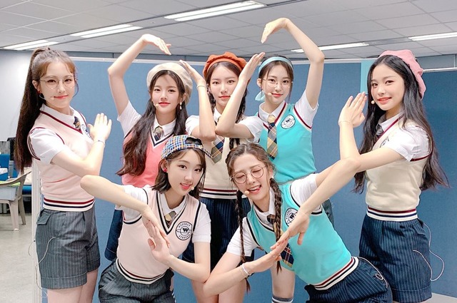 신인 걸그룹 위클리가 데뷔 활동을 마무리했다. 올해 데뷔한 걸그룹 중 독보적인 성과를 거둔 5주였다. /플레이엠엔터 제공