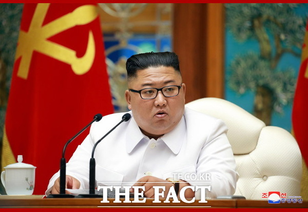 7일 조선중앙통신에 따르면 김정은 북한 국무위원장이 수해 피해를 입은 황해북도 은파군 대청리 현장을 시찰했다. /조선중앙통신