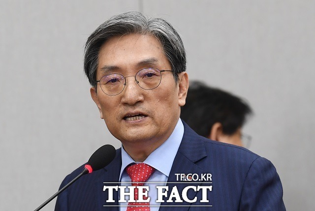 청와대는 10일 노영민 대통령 비서실장이 7월24일 서울 서초구 반포아파트 매매계약을 체결했다고 밝혔다. /이새롬 기자