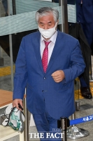 [TF포토] 법원 출석하는 전광훈 목사