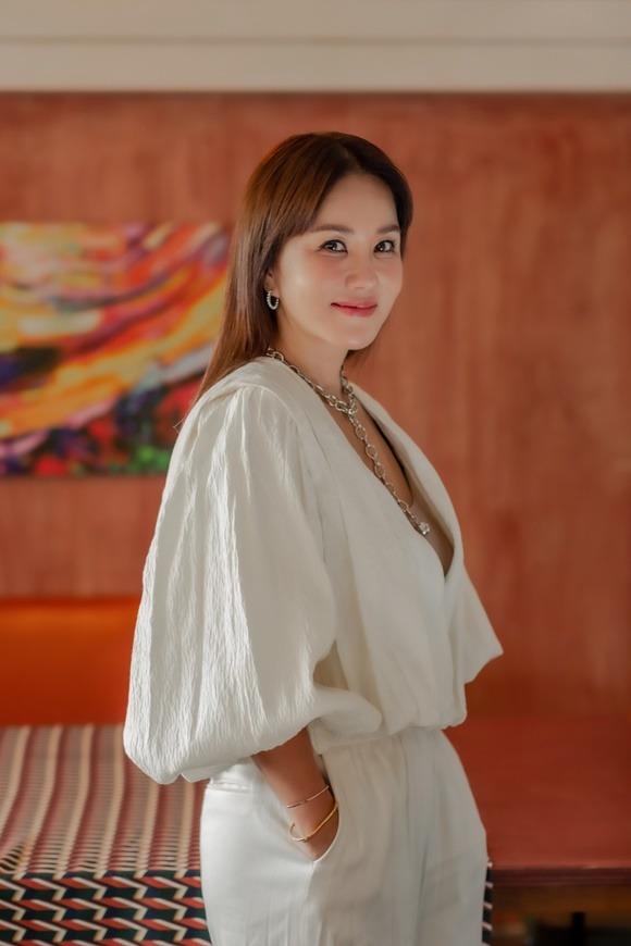 그는 세상 누구보다 가수 엄정화를 아낀다며 가수 활동에 대한 남다른 애정을 내비쳤다. /메가박스중앙플러스엠 제공