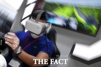 [TF사진관] 탄성이 절로...'실감나는 VR·AR 체험'