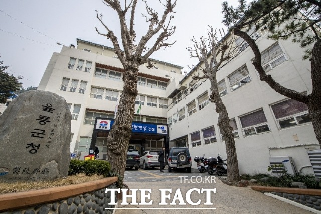 9일 서울 사랑 제일교회에서 예배를 본 후 10일 부모와 함께 강릉에서 여객선을 타고 울릉도에 들어온 학생이 코로나19 양성판정을 받은 것으로 확인돼 비상이 걸렸다. /울릉도=조성출 기자