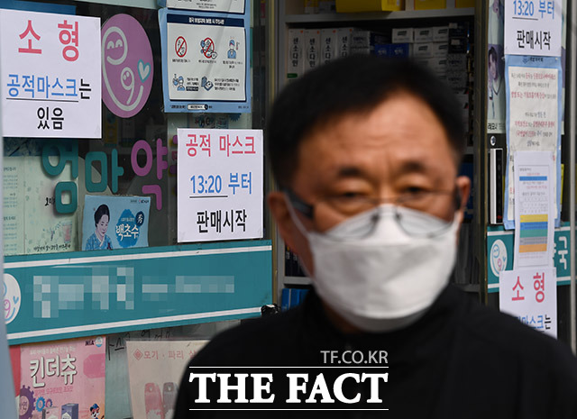 18일 식약처는 8월 10~16일 마스크 생산량이 1억8309개로 원활히 공급되고 있다고 밝혔다. /이동률 기자