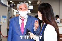  전광훈 목사 아내·비서도 코로나19 확진