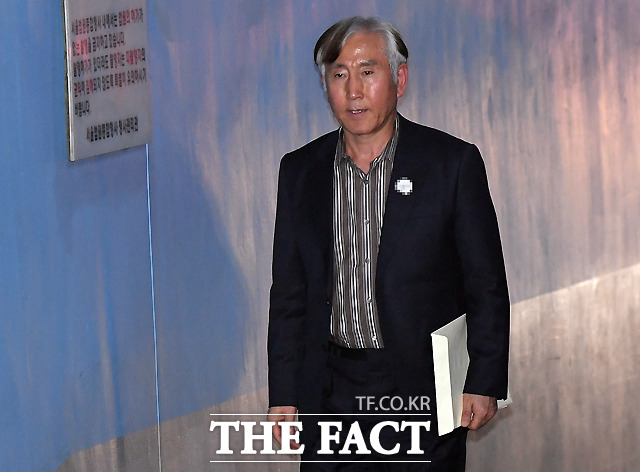 이명박 정부 시절 경찰의 댓글공작을 지시한 혐의로 1심에서 징역 2년형을 선고받은 조현오 전 경찰청장이 2심 재판 중 보석으로 풀려났다. /이새롬 기자