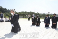  정청래, 광주서 무릎 꿇은 김종인에 '다 누리고 이제 와서'