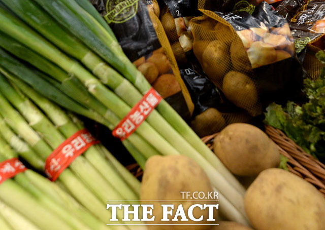 한국은행이 21일 발표한 2020년 7월 생산자물가지수에 따르면 지난달 생산자물가지수는 6월보다 0.2% 상승한 102.68을 기록했다. /더팩트 DB