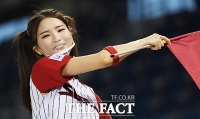 [TF사진관] '무관중에도 땀 흘리며' 열띤 응원 펼치는 윤소은