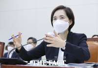 [TF사진관] 교육위 전체회의 출석해 답변하는 유은혜 장관