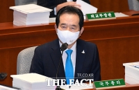 [TF사진관] 질의에 답변하는 정세균 국무총리