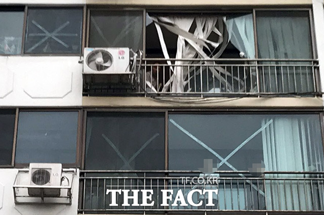 기상청에 따르면 오늘(27일)은 태풍 바비의 영향으로 전국 대부분 지역에 매우 강한 바람과 함께 많은 비가 내리는 날씨가 되겠다. 기상청은 시설물 파손과 파손물에 의한 2차 피해에 각별히 유의해야 한다고 당부했다. / 더팩트 DB