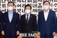 [TF포토] 박병석 국회의장과 만난 여야 원내대표