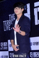  성시경 일침, 악플러에 '경찰 사랑받고 싶지 않으면 그만'