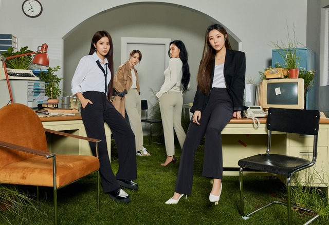 안다르 관계자는 모델 선정과 관련해 마마무의 건강하고 솔직당당한 모습이 브랜드가 추구하는 삶의 가치에 부합해 전속 모델로 발탁했다고 밝혔다. /안다르 제공