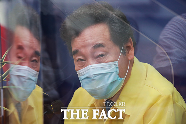 이낙연 더불어민주당 대표가 신종 코로나바이러스 감염증 재확산을 예방하기 위해 추석 연휴 기간의 이동 자체를 요청했다. /배정한 기자