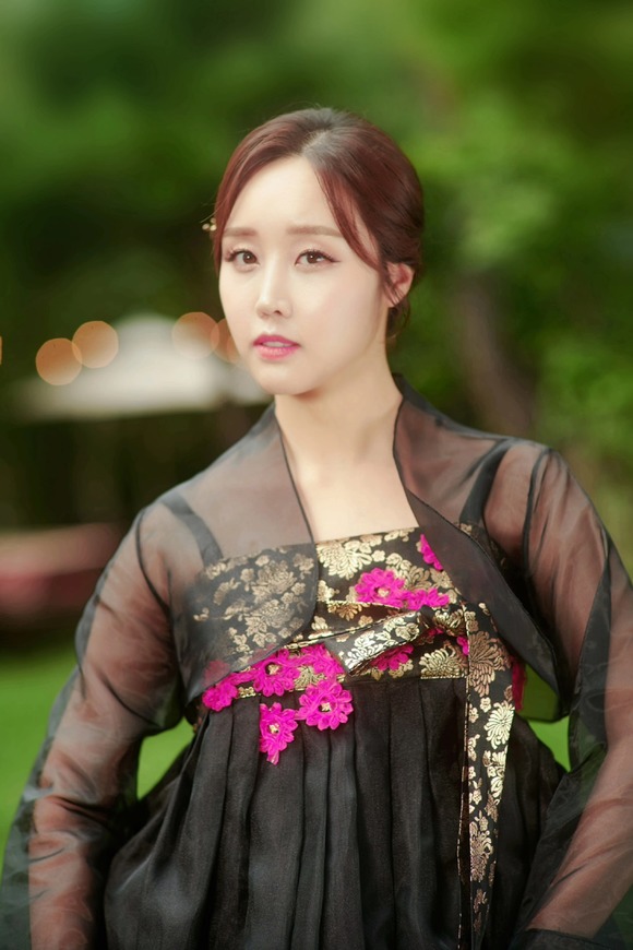 가수 혜진이가 신곡 맛보고 가세요를 발표했다. /소속사 제공