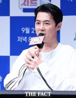  전진, 코로나19 재확산으로 결혼식 연기 '일정 비공개'