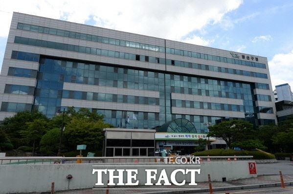 광주시 광산구 소속 공무원들이 여성을 성추행하고 경찰관을 폭행하는 등 일탈행위가 이어지면서 비판의 복소리가 높아지고 있다 사진은 광주시 광산구청 전경./ 광산구 제공