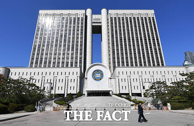 1심 재판부는 박 씨가 A씨에게 약물을 투약하고 자신의 몸에서는 약물을 빼내는 방법으로 동반 자살을 위장한 것으로 판단하고 중형을 선고했다. 항소심 재판부의 판단도 같았다. /남용희 기자