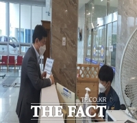  국민의 힘 구자근 의원, '선거법위반'혐의 구미경찰서  출두