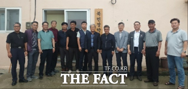 참석자들과 회원들의 기념촬영./조성출기자