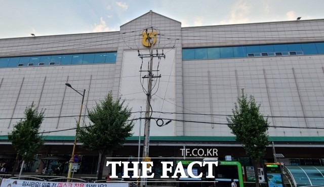 사진은 김천농협하나로마트 전경/김천=김서업 기자