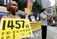 [TF사진관] 윤미향 기소 후 첫 수요시위…신임 일본 총리에게 공식 사과 촉구
