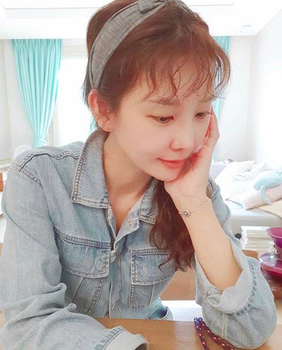 우다사3으로 주목받은 배우 지주연은 서울대 멘사 출신으로 뇌섹녀로 알려졌다. /지주연 SNS