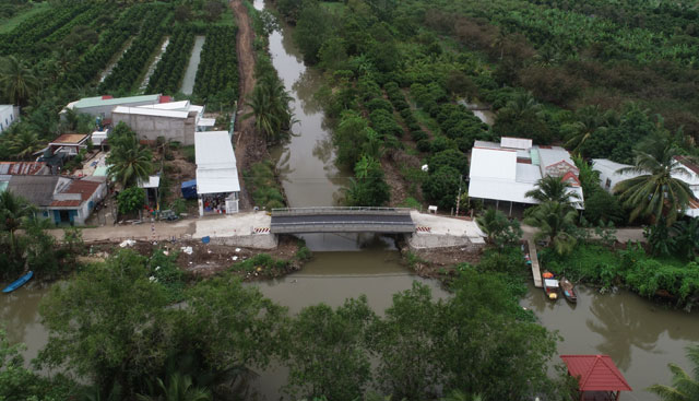 포스코는 베트남 껀터(Can Tho)시 카이랑(Cai Rang) 지역의 마을 주민들을 위해 스틸브릿지를 준공했다. /포스코 제공