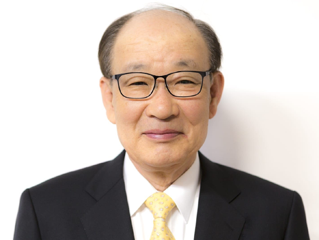 허성관 롯데장학재단 이사장은 특별 장학금·교육 지원 프로그램이 취업준비생의 어려움을 조금이나마 덜어줄 수 있기를 바란다고 밝혔다. /롯데그룹 제공