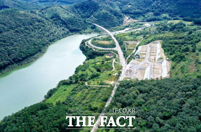 전북 정읍시 섬진강 옥정호에 위치한 산내 장금지구 전원마을 택지조성 지구. /정읍시 제공