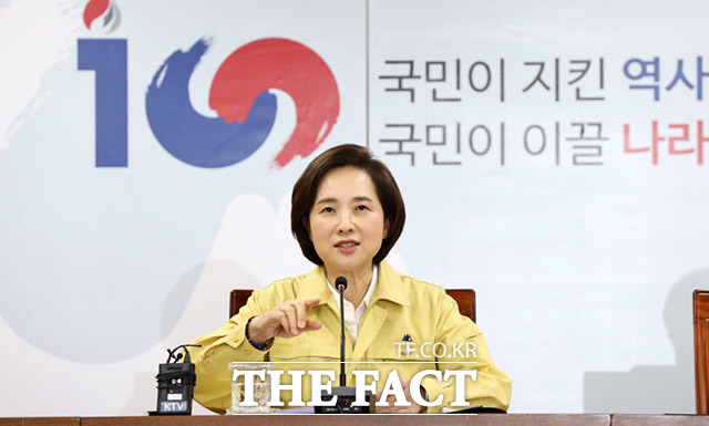 12월3일 예정된 대학수학능력시험이 사회적 거리두기 3단계에서도 집합금지 예외사유로 인정된다. 사진은 유은혜 사회부총리 겸 교육부 장관./임세준 기자